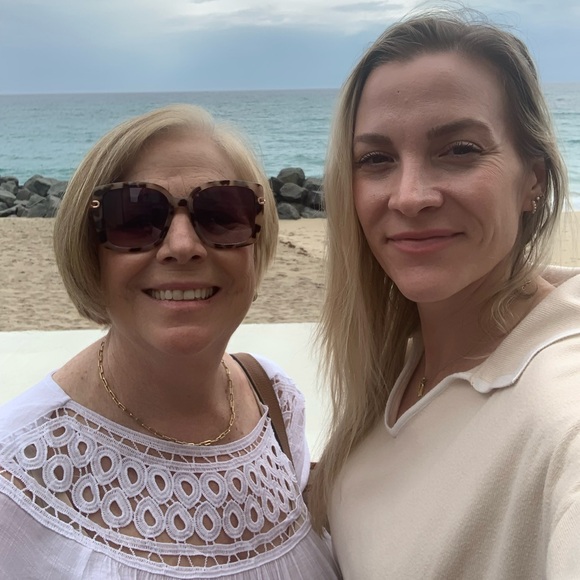 Meet your Posher, Judy - Picture 2 of 3